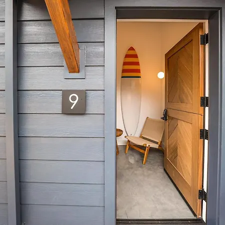 Longboard Studio Includes King Bed And Kitchenette